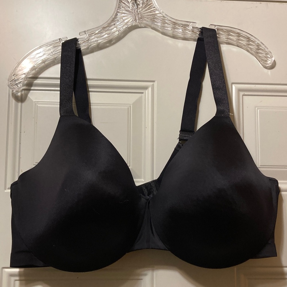 Vanity Fair Black‎ Seamless Bra 42DD NWOT